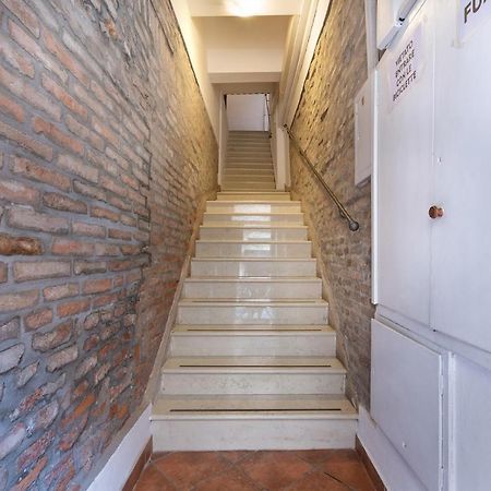 Ferrara Mayr White Apartment Εξωτερικό φωτογραφία