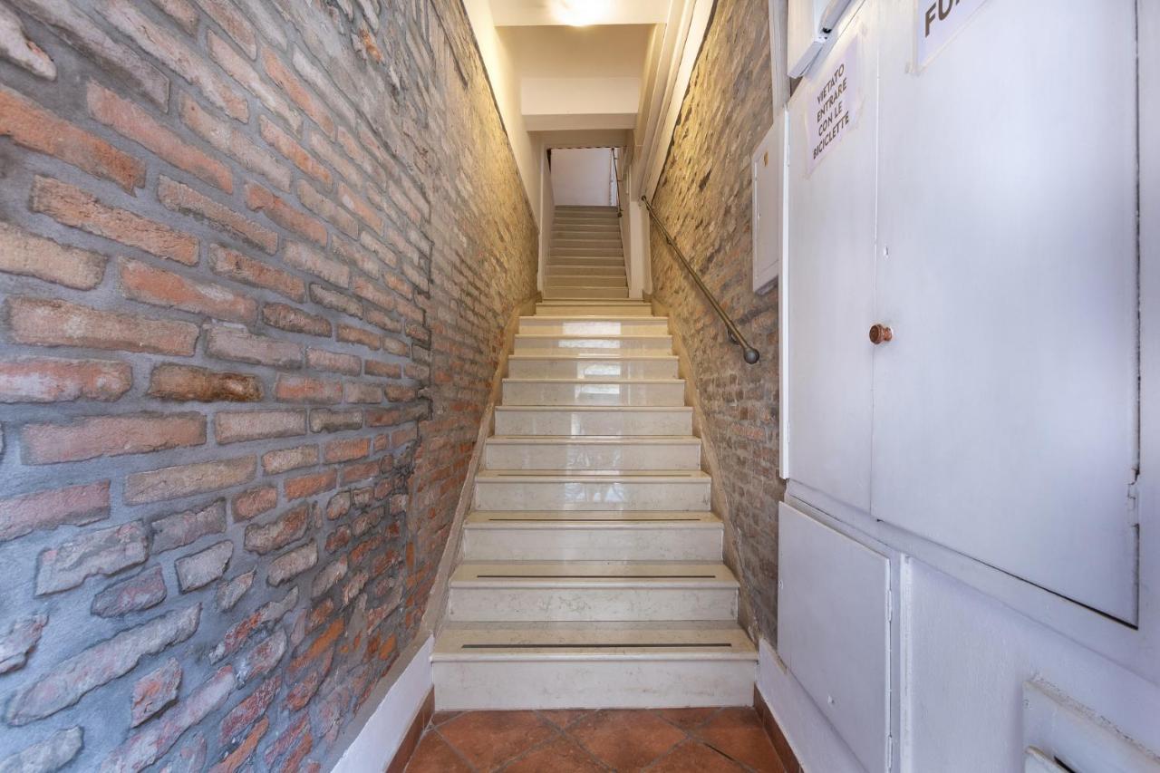 Ferrara Mayr White Apartment Εξωτερικό φωτογραφία
