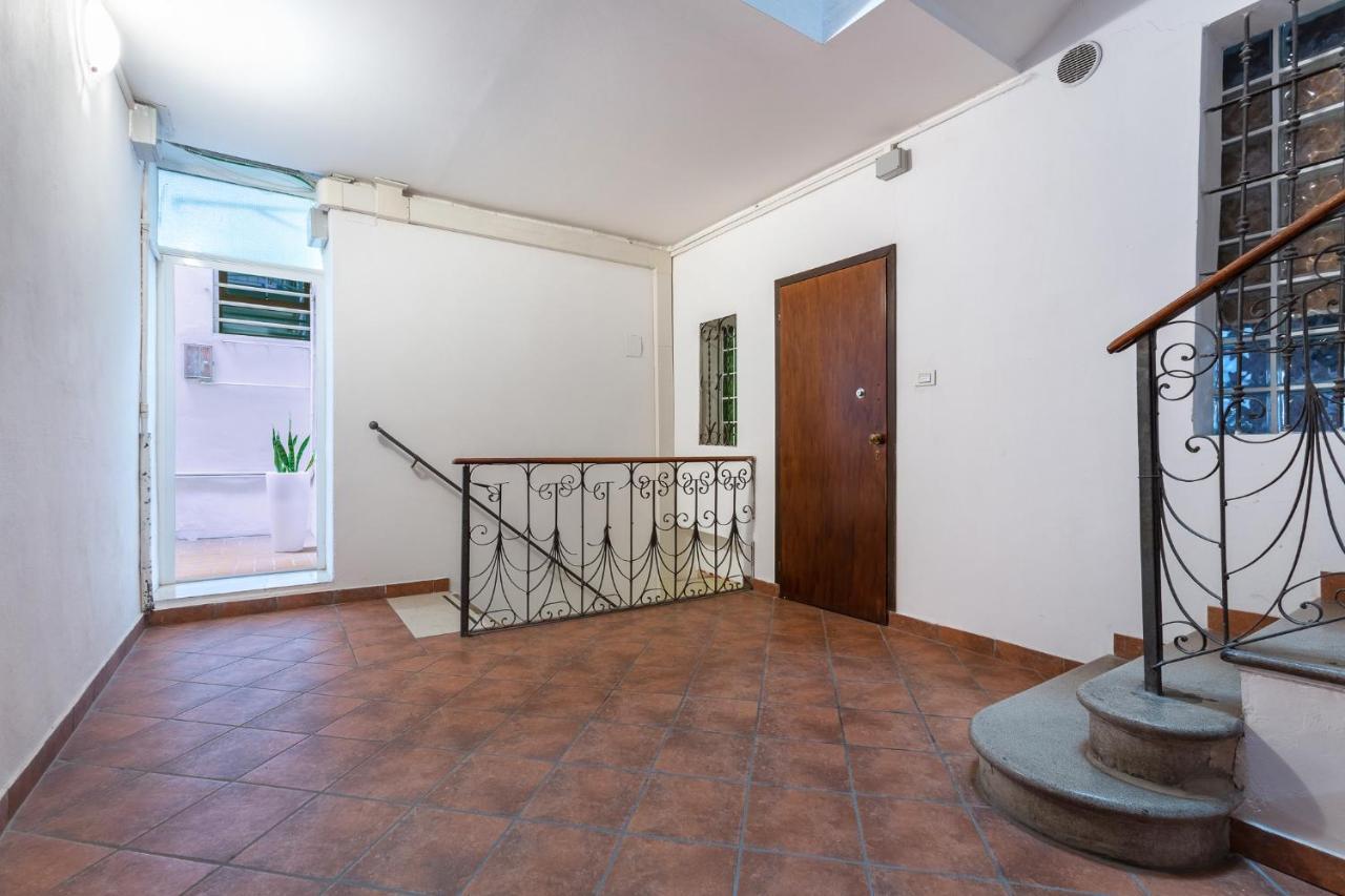 Ferrara Mayr White Apartment Εξωτερικό φωτογραφία